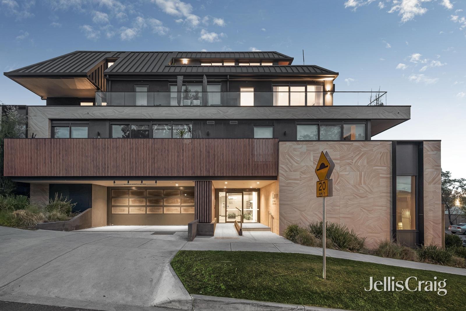 201/26-32 Pryor Street, Eltham image 3