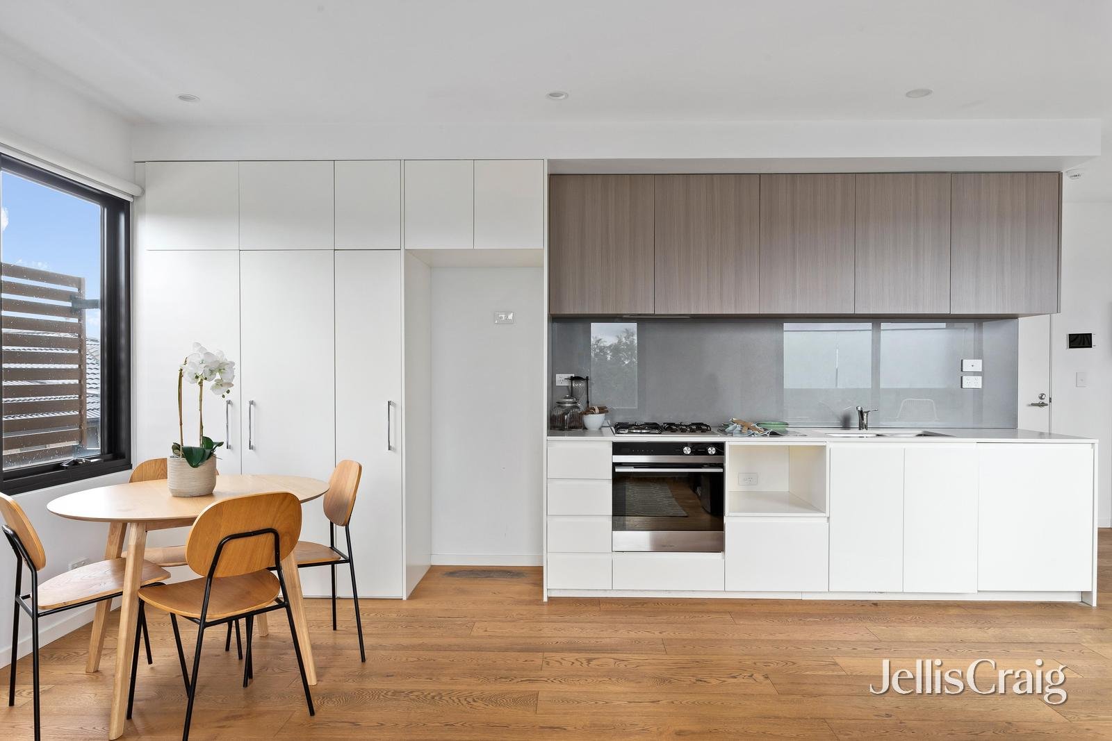 201/27-29 Jasper Road, Bentleigh image 3