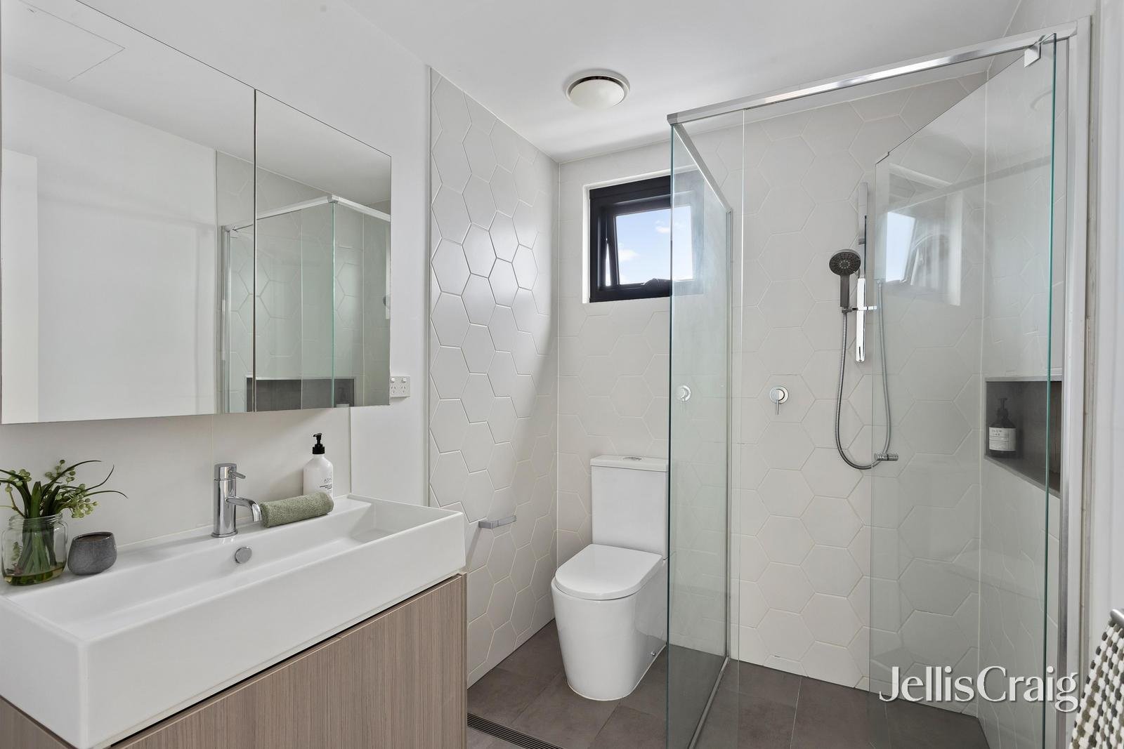 201/27-29 Jasper Road, Bentleigh image 10