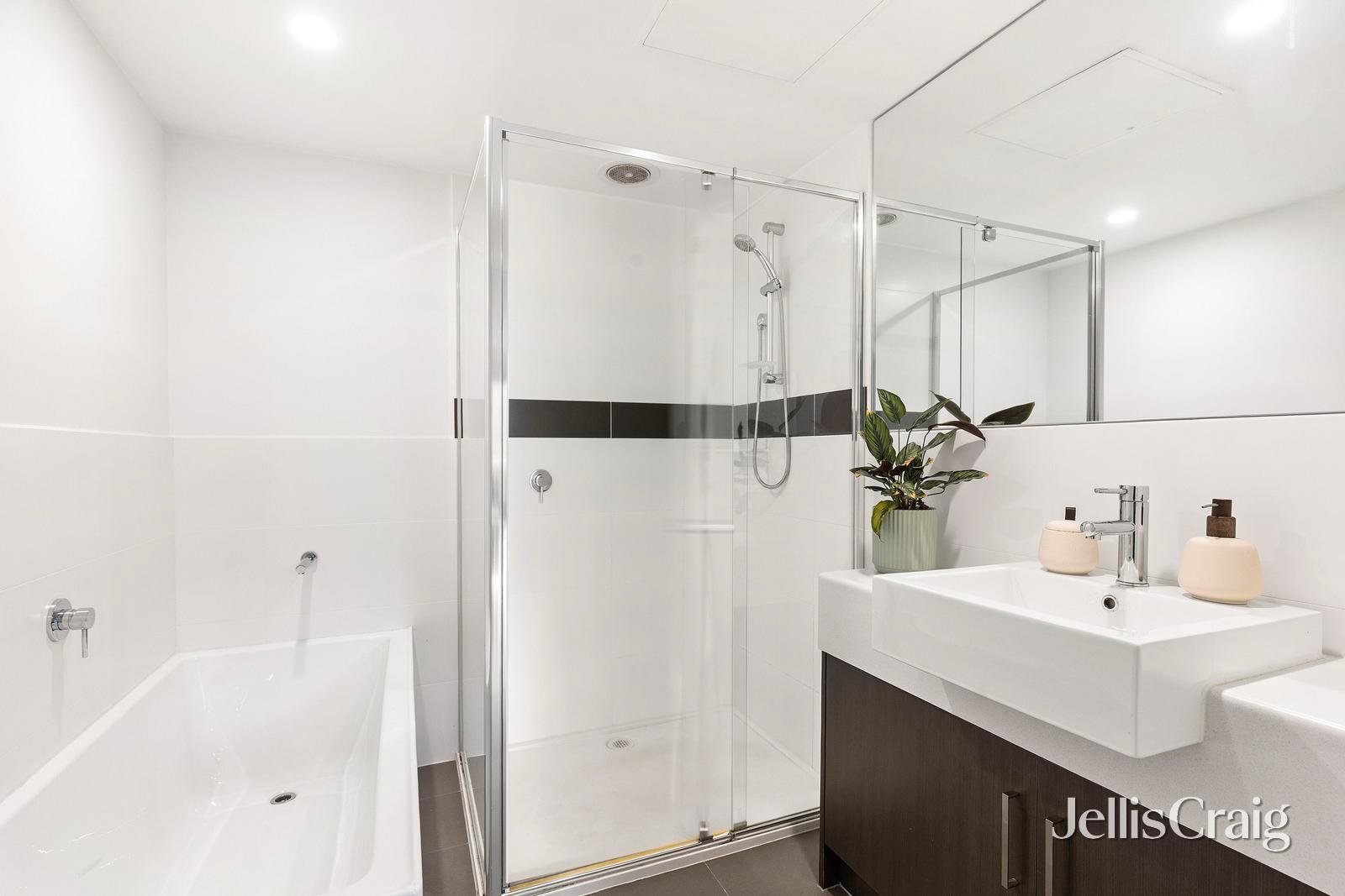 201/27 King Street, Bayswater image 4