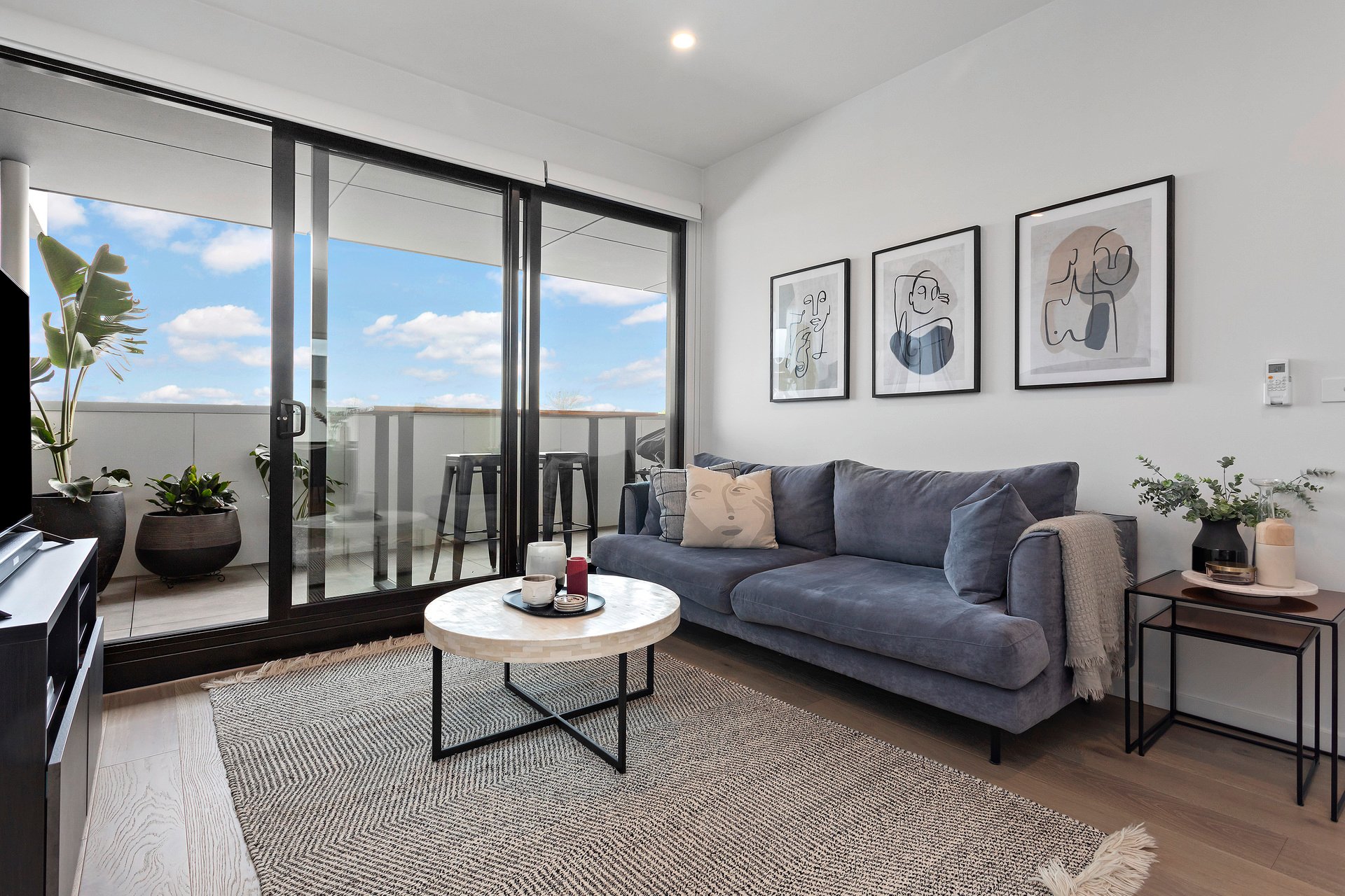 Property Gallery Thumbnail 3