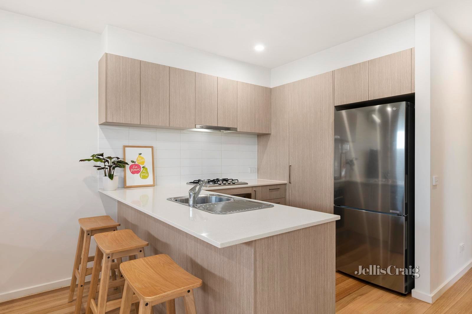 201/291 Mount Dandenong Road, Croydon image 5