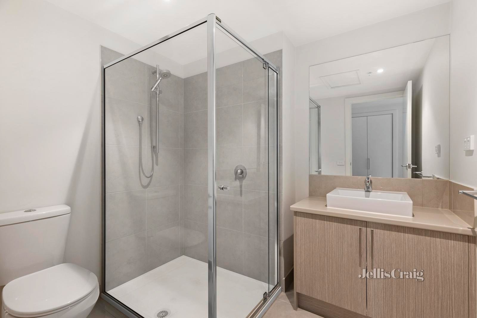 201/291 Mount Dandenong Road, Croydon image 9