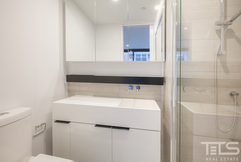 201/40-44 Pakington Street, St Kilda image 3