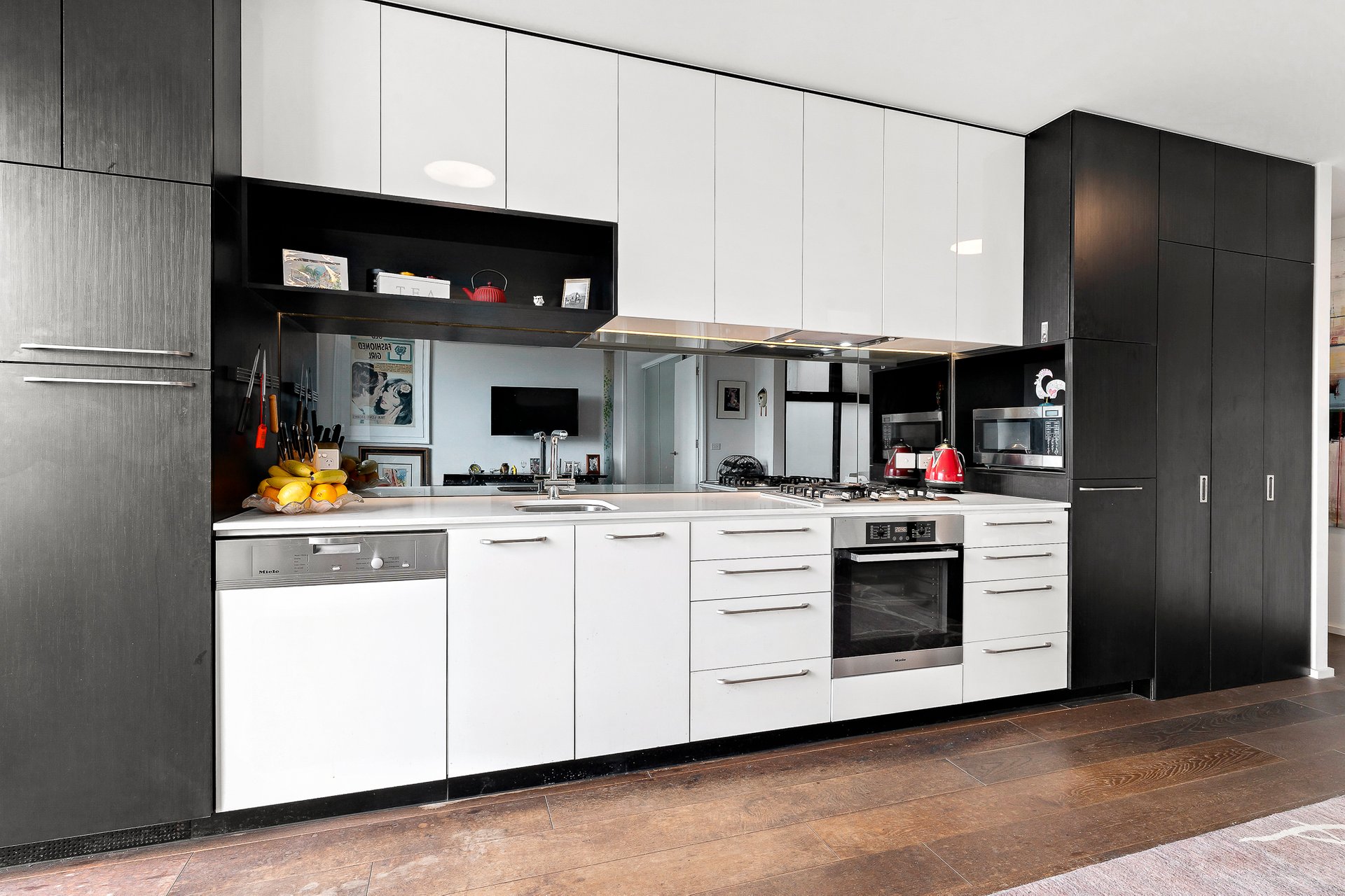 201/40 Beach Street, Port Melbourne image 3