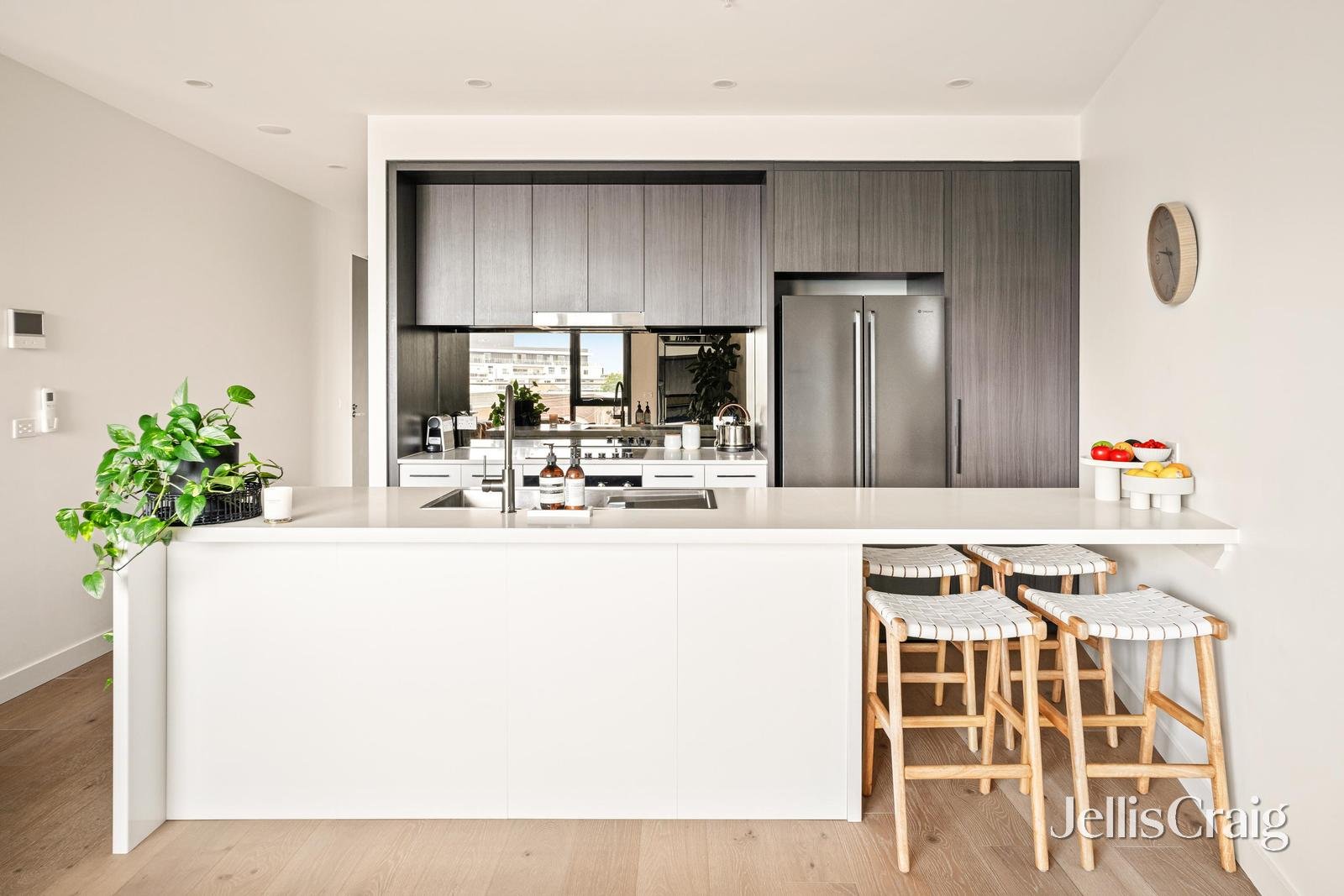 201/4A Horscroft Place, Moorabbin image 3