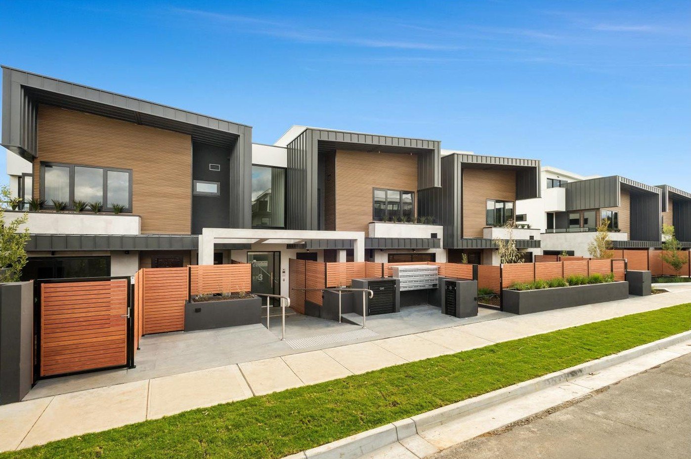 201/5 Claire Street, Mckinnon image 6