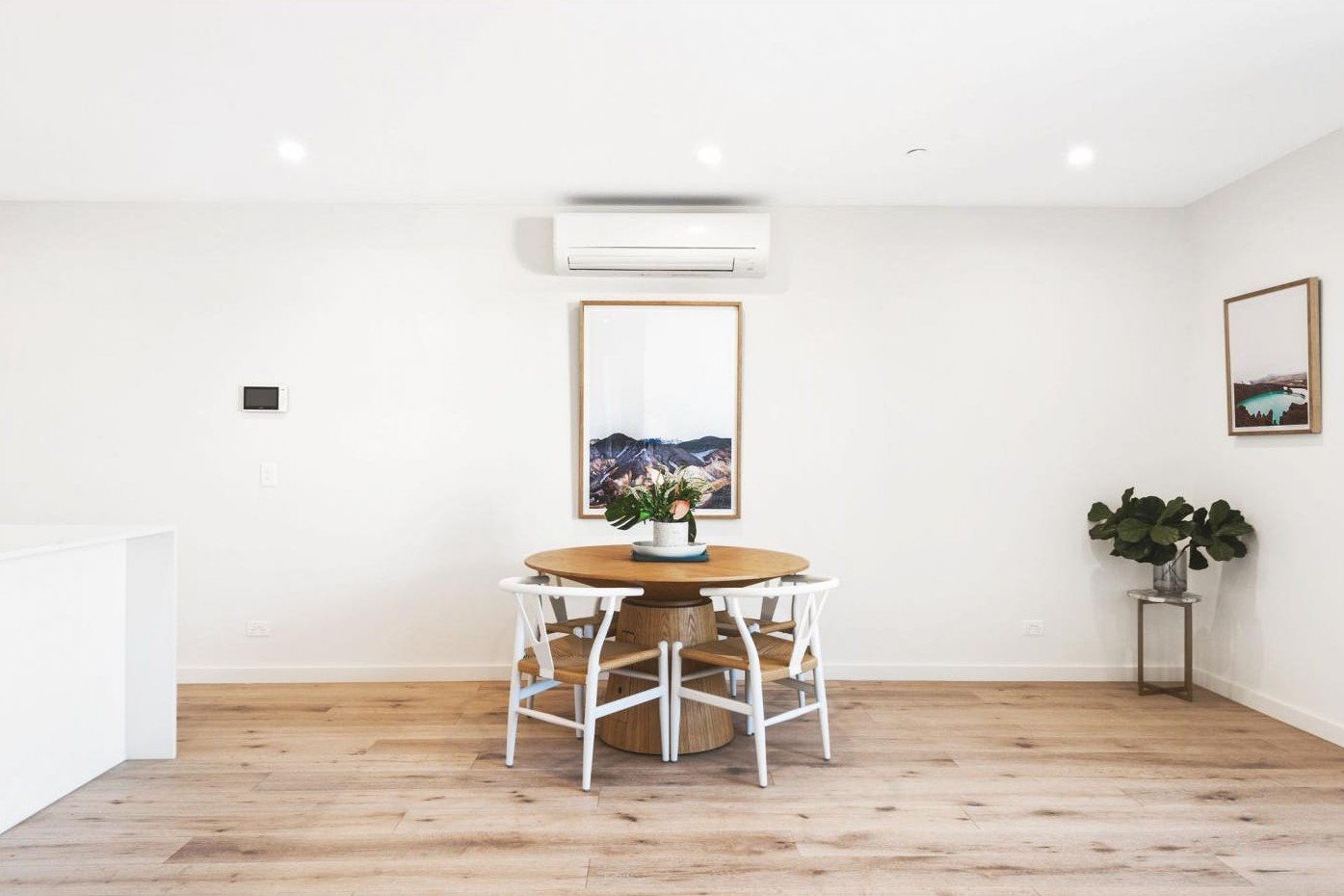201/5 Claire Street, Mckinnon image 2