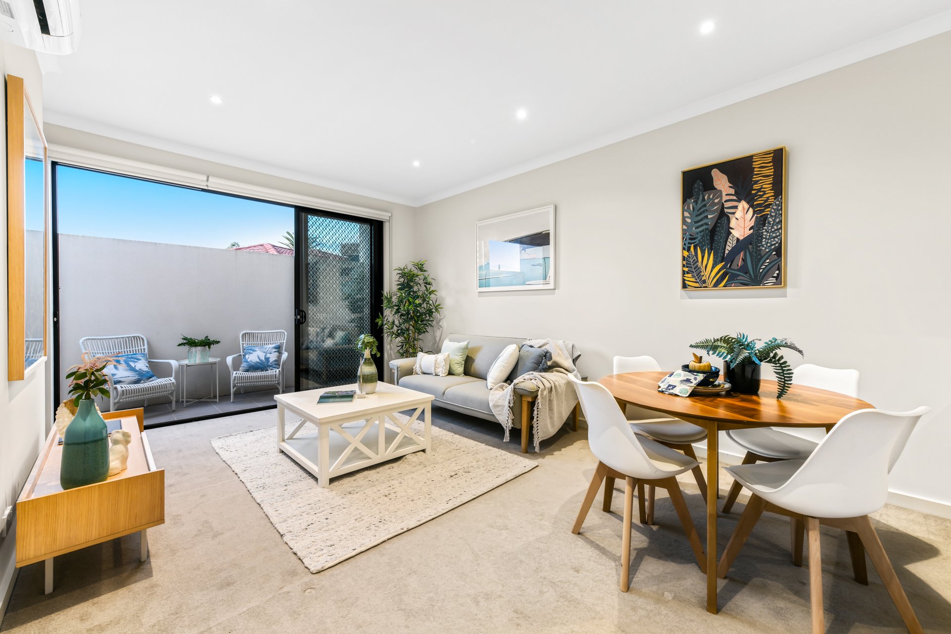20/163 Carinish Road, Clayton image 3
