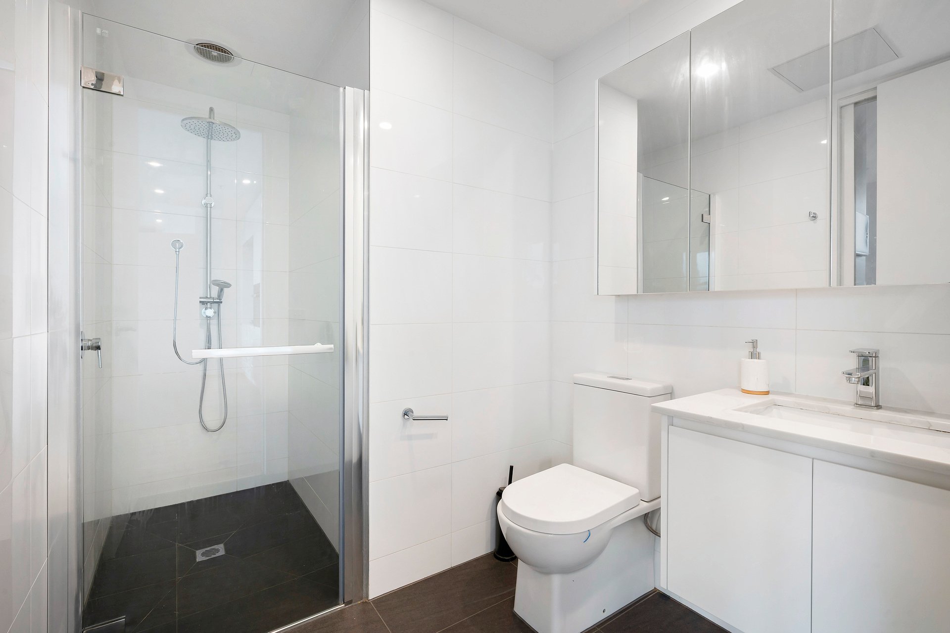 Property Gallery Thumbnail 7