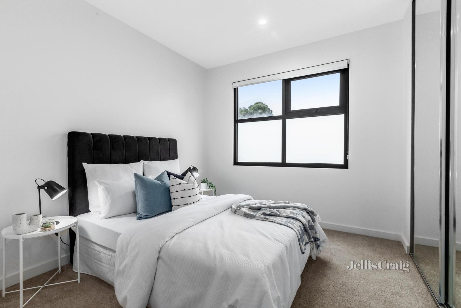 201/77 Mitchell Street, Bentleigh image 6