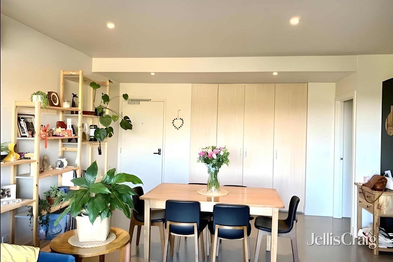 201/8 Burrowes Street, Ascot&nbsp;Vale image 2