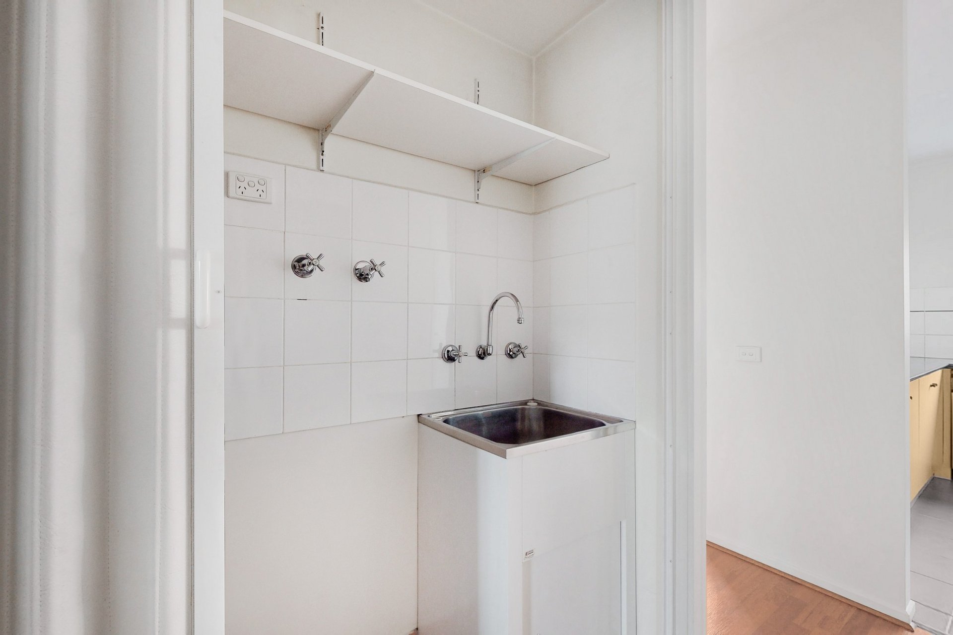 20/18 Mawbey Street, Kensington image 13