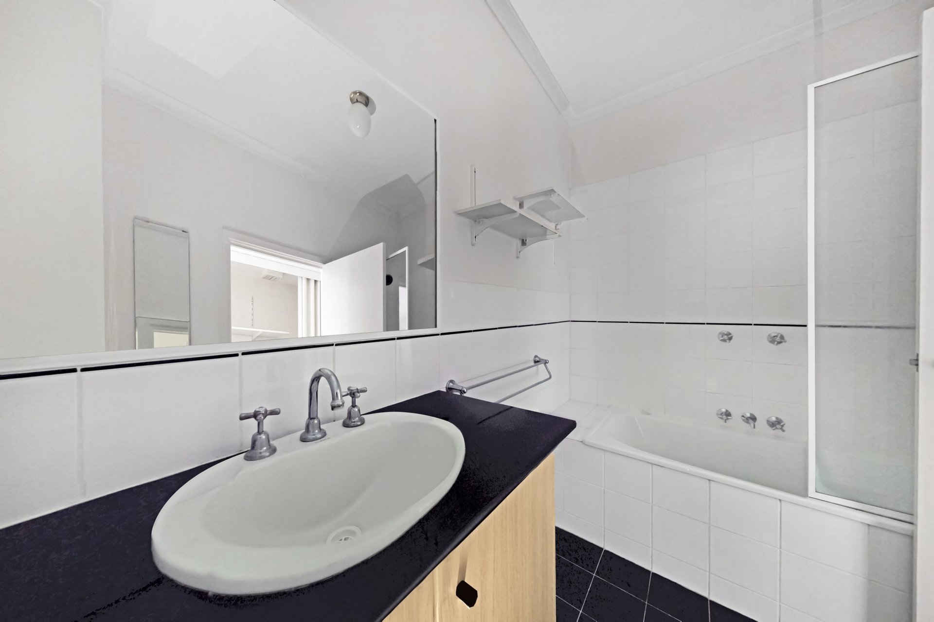 20/18 Mawbey Street, Kensington image 12