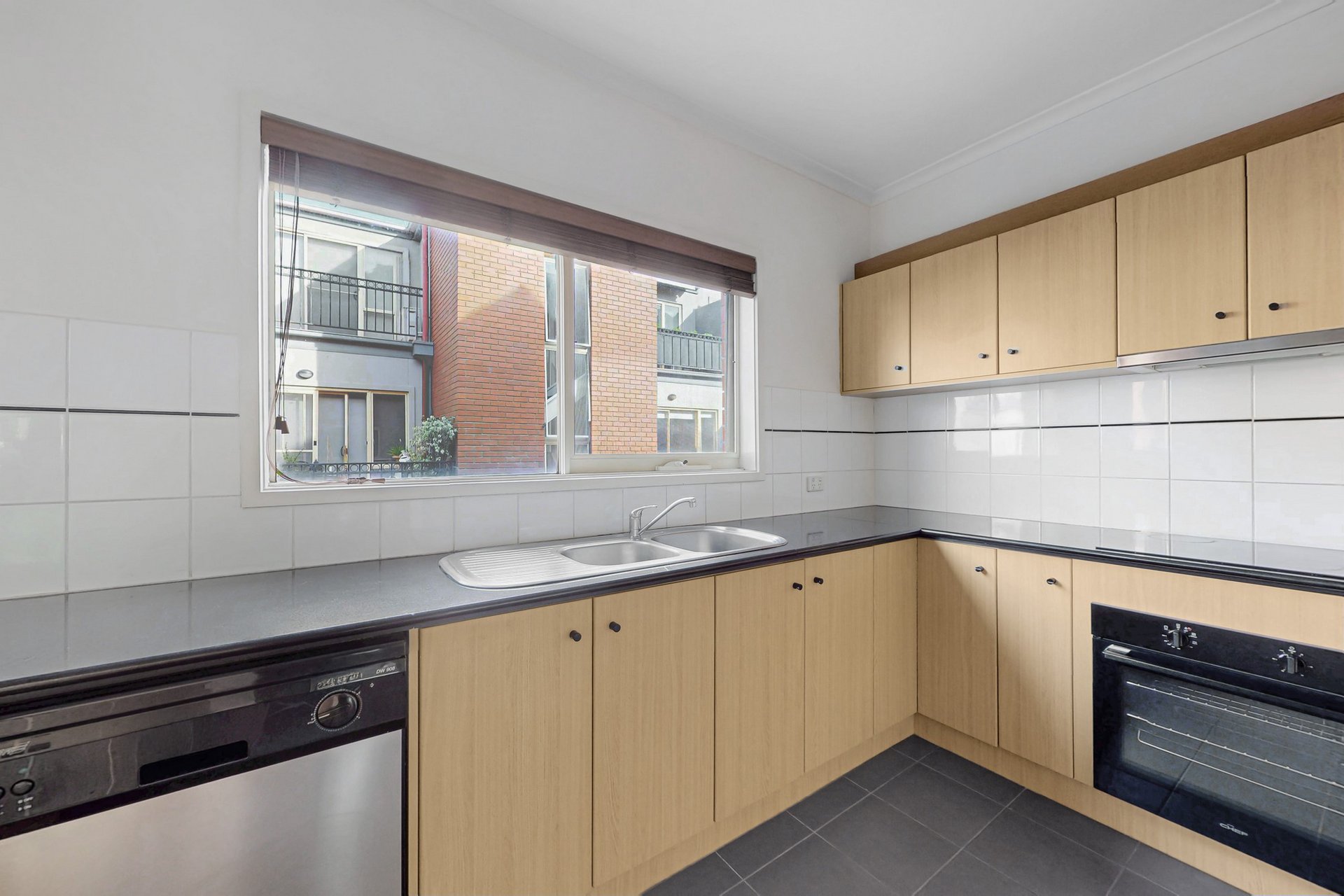 20/18 Mawbey Street, Kensington image 5