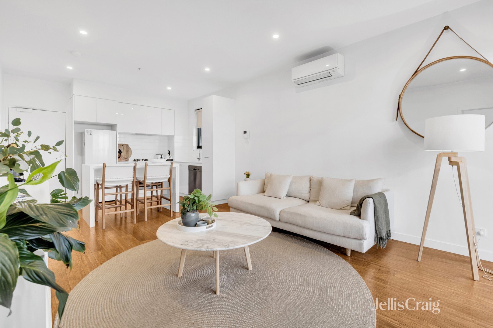 201/8 Olive York Way, Brunswick&nbsp;West image 1