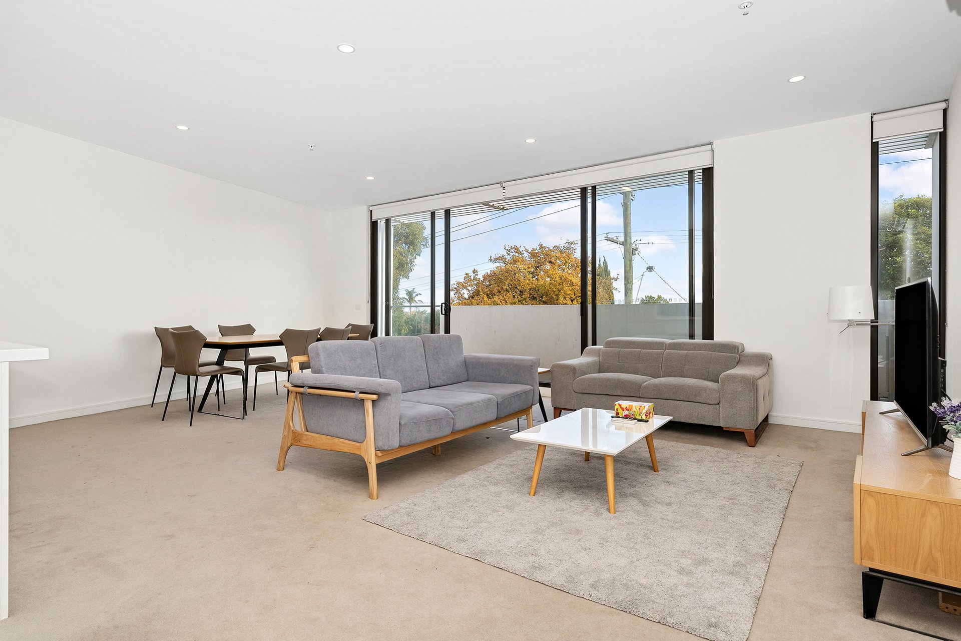 Property Gallery Thumbnail 5