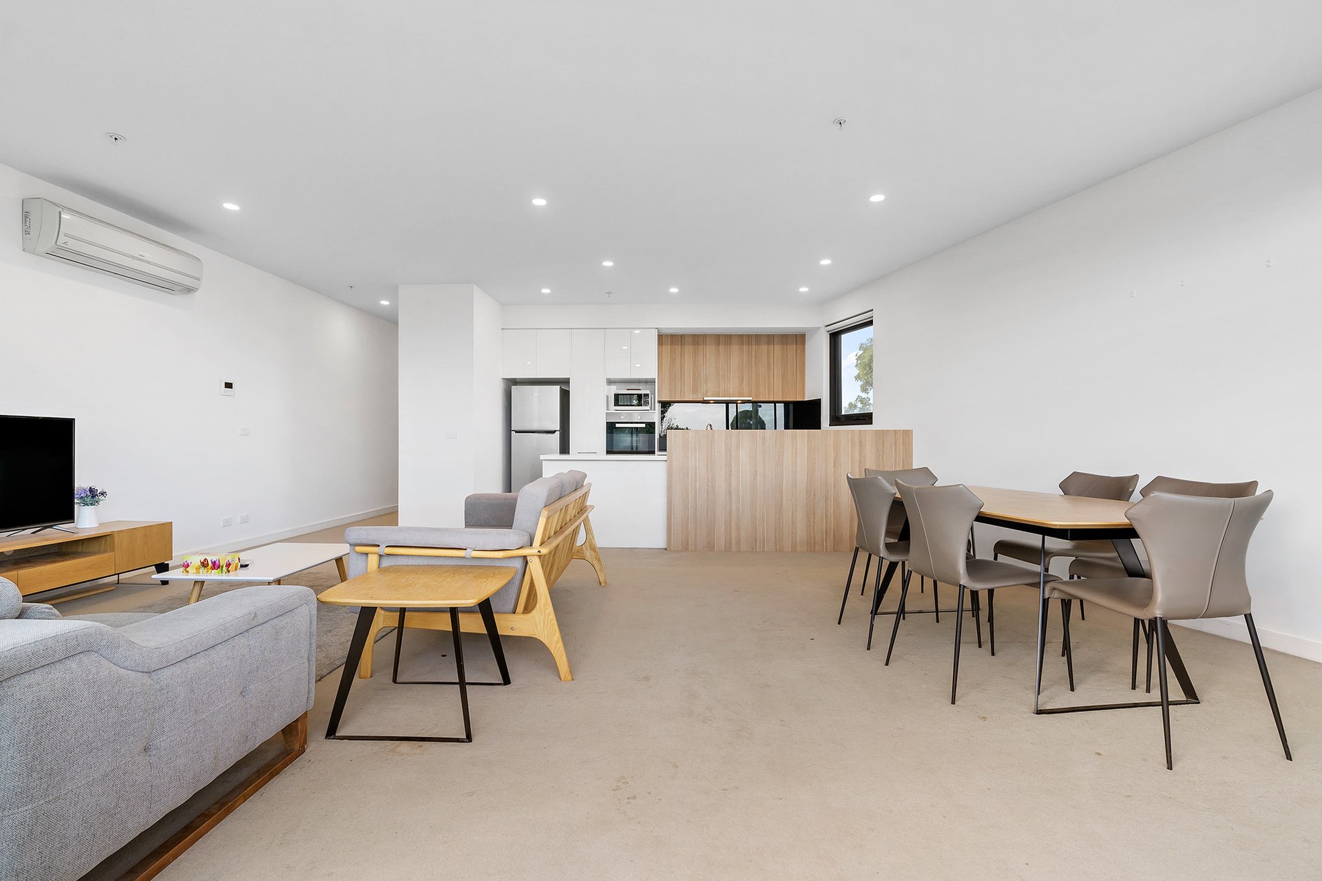 Property Gallery Thumbnail 2