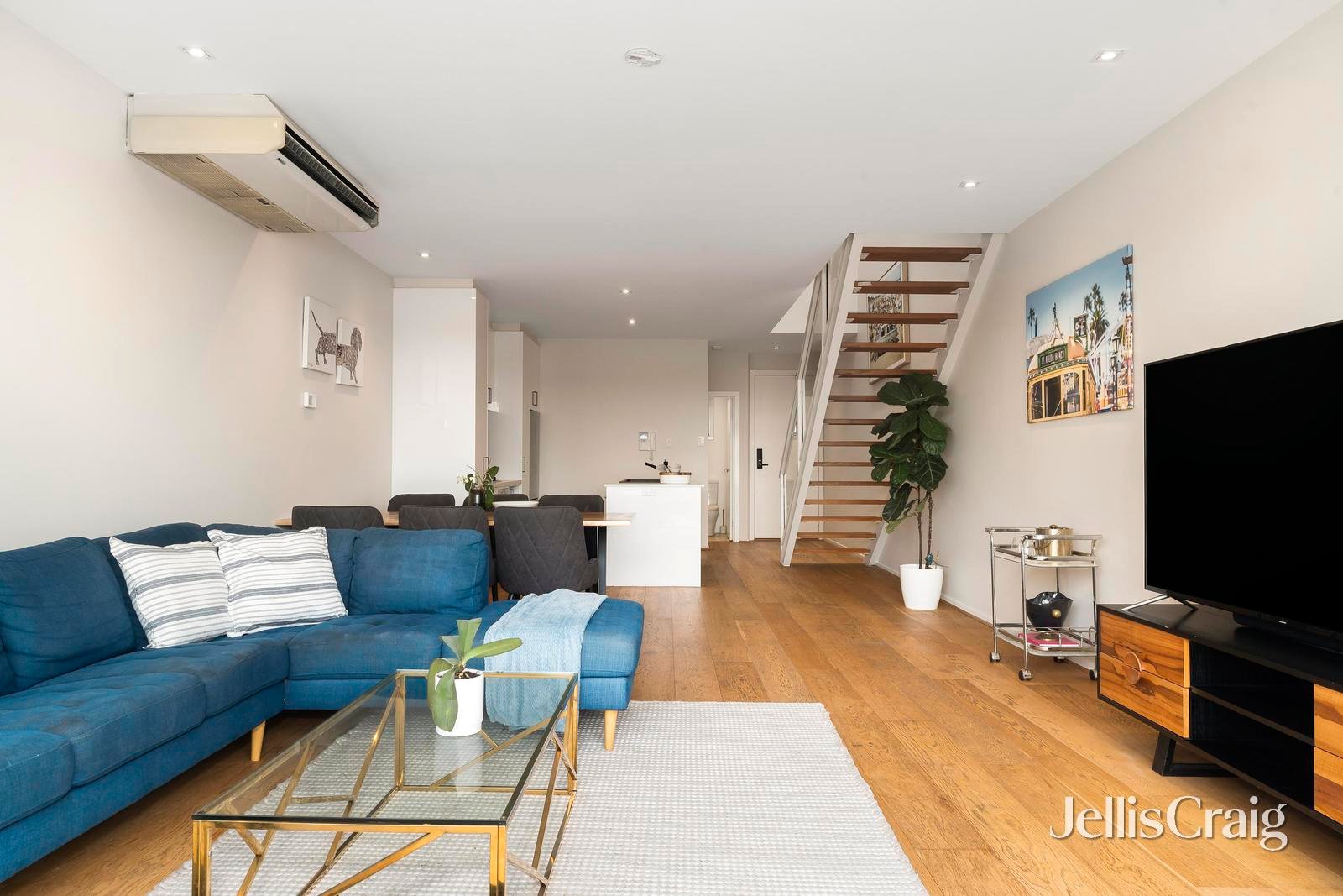 20/185 Barkly Street, St&nbsp;Kilda image 2