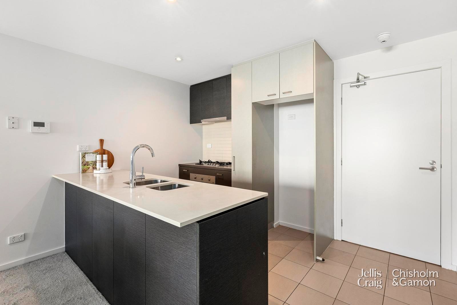 201/95 Ormond Road, Elwood image 4