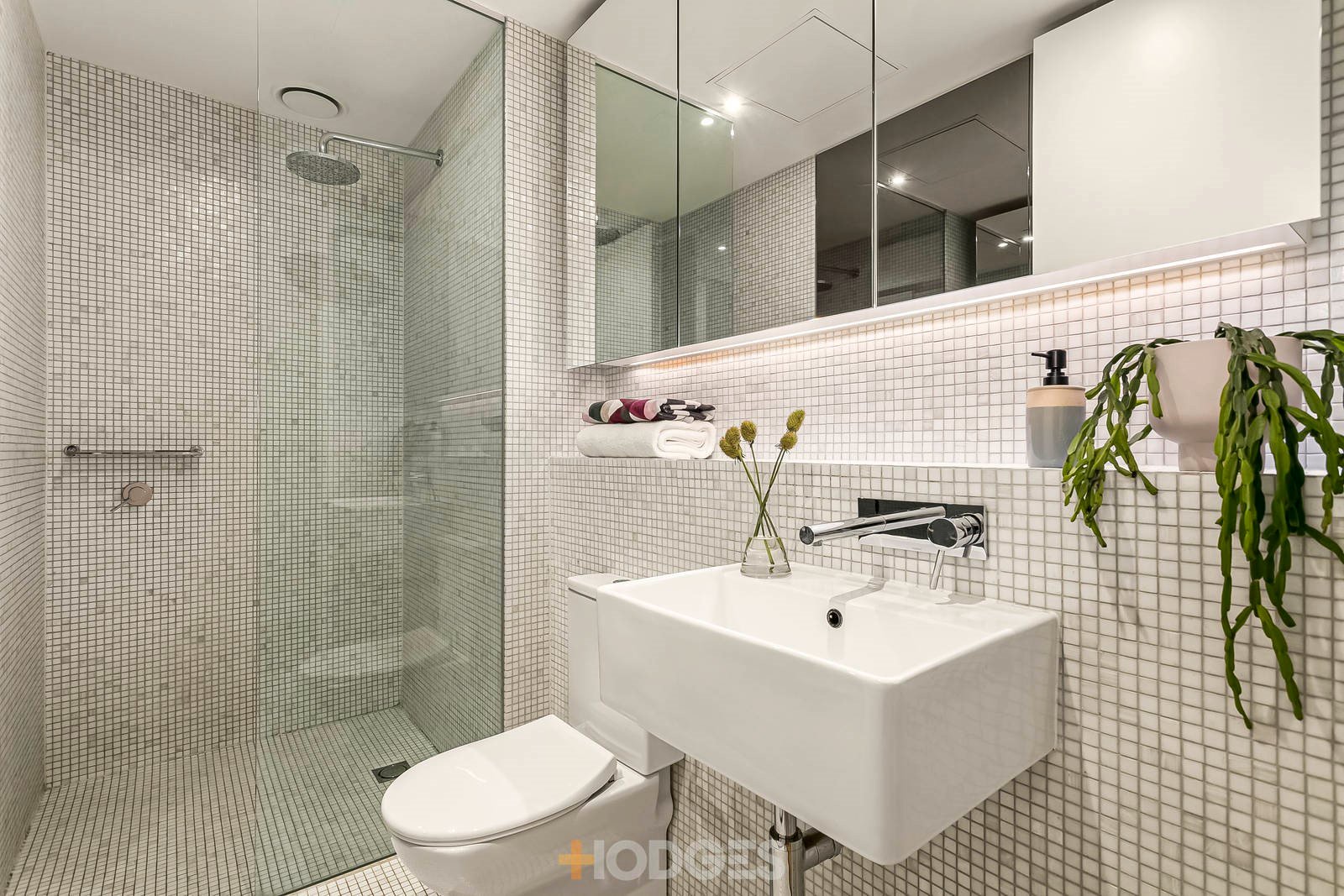 201 / 97 Palmerston Crescent SOUTH MELBOURNE