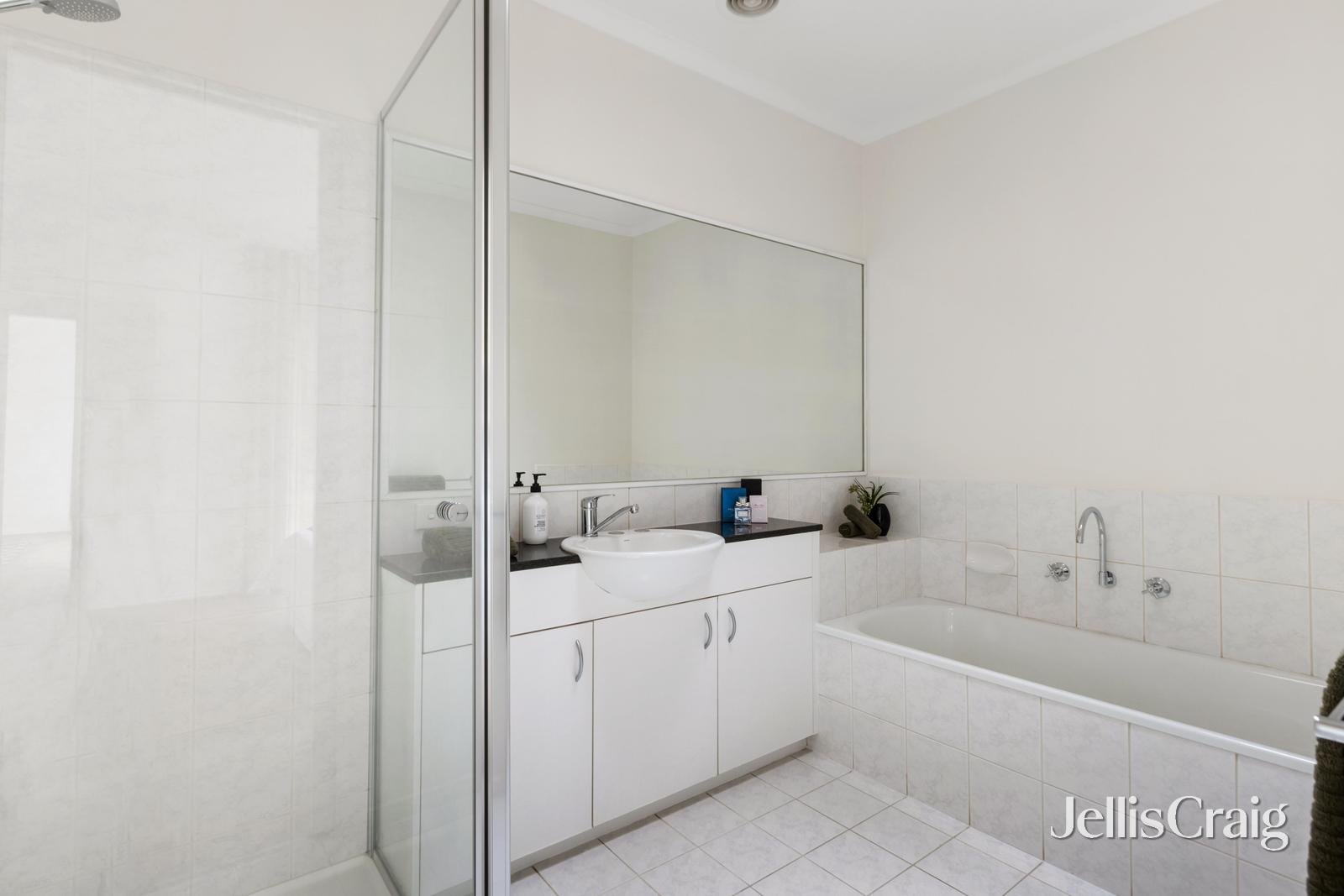 20/1d Tovan Akas Avenue, Bentleigh image 10