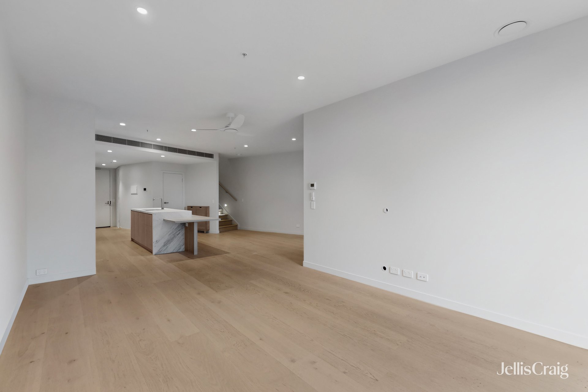 201L/532 Epsom Road, Flemington image 3