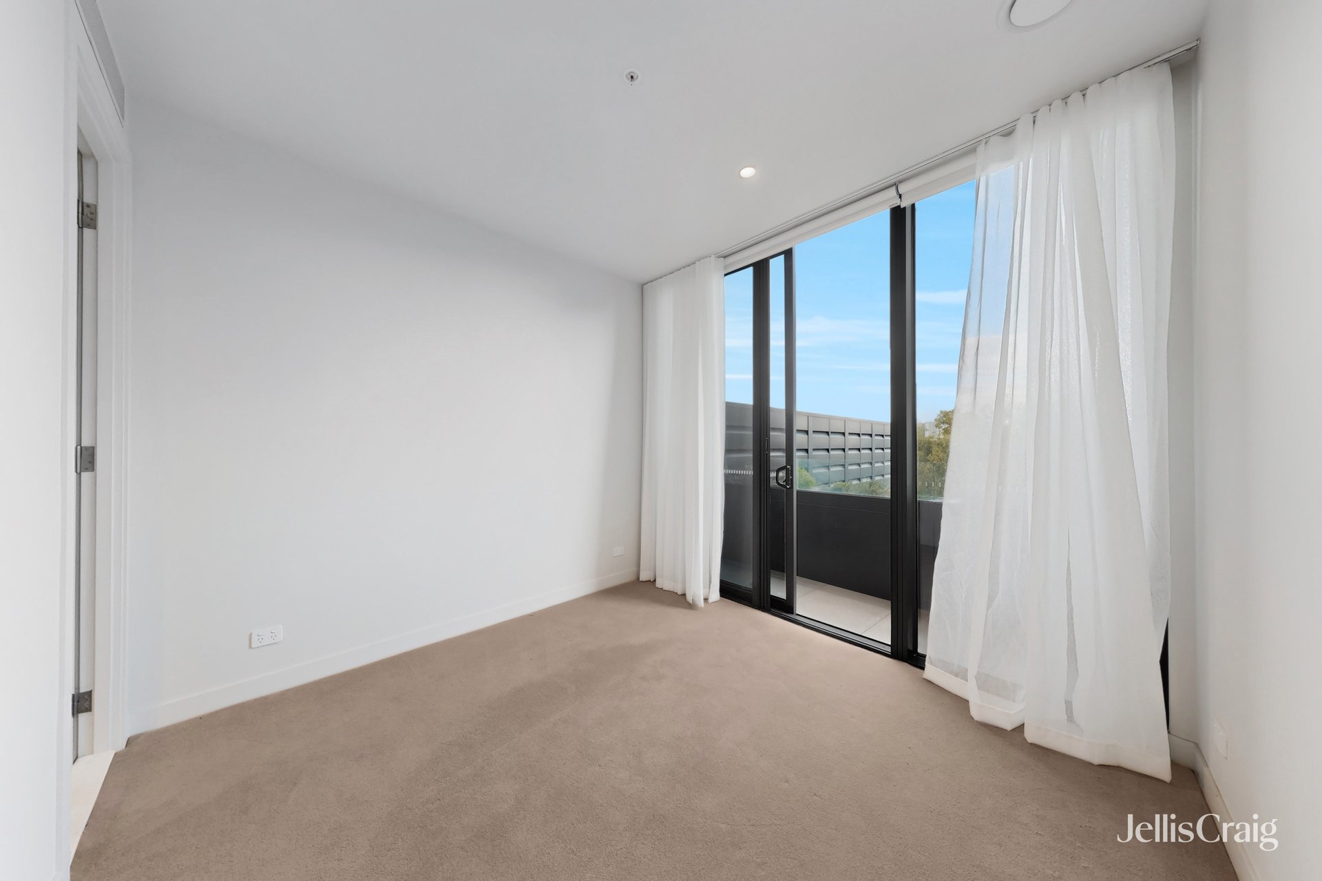 201L/532 Epsom Road, Flemington image 8