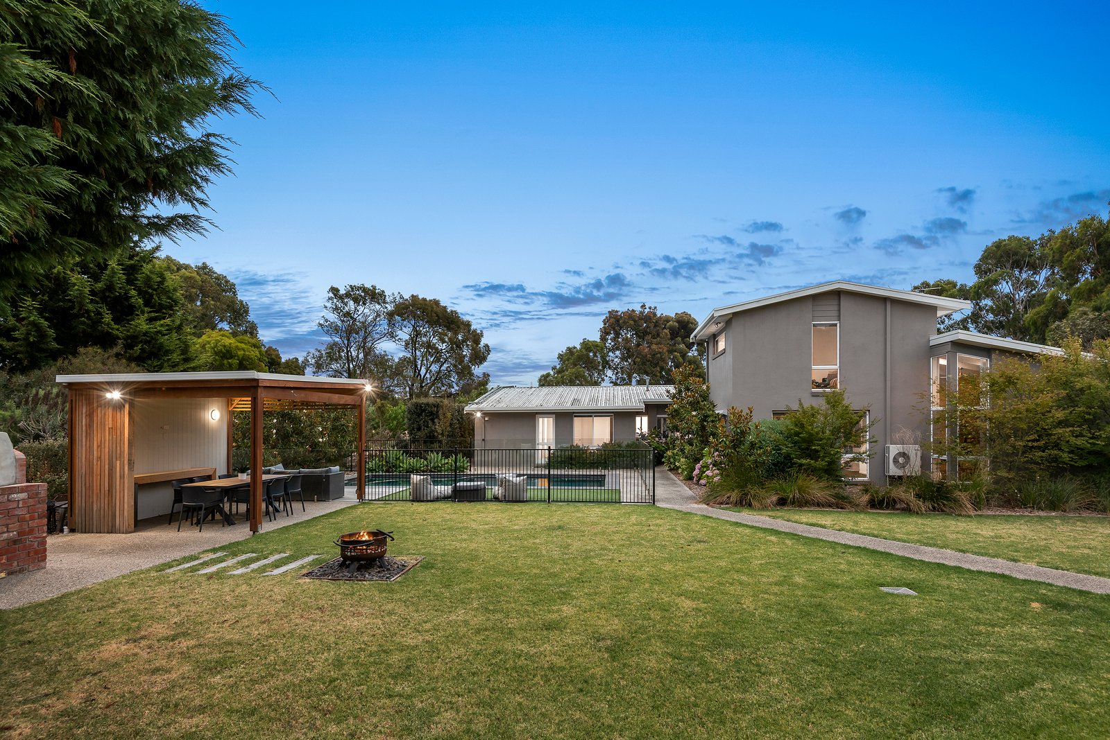 Property Gallery Thumbnail 4