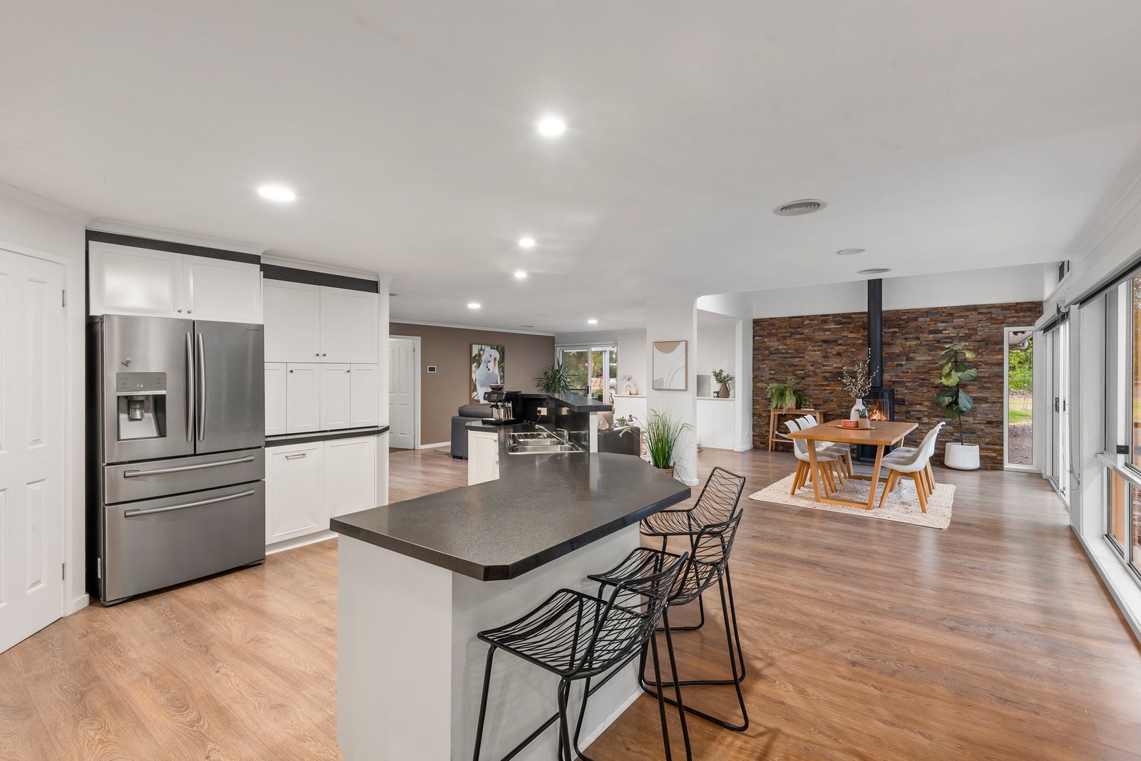 Property Gallery Thumbnail 7