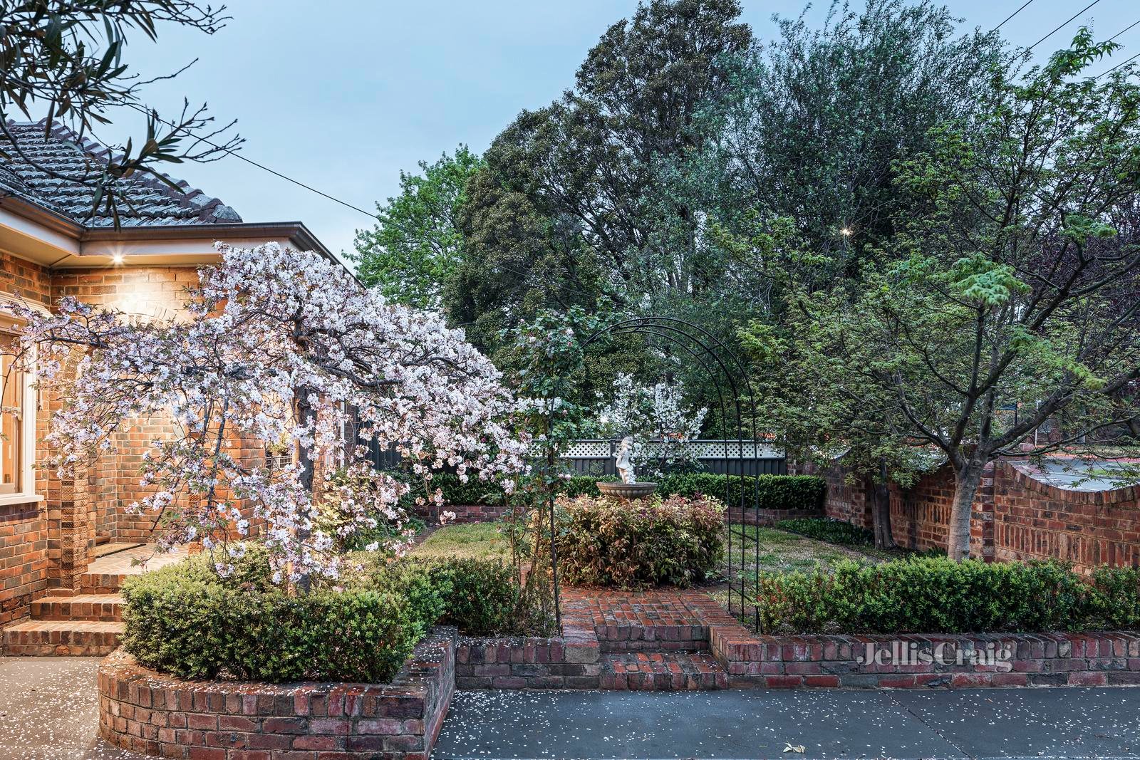 202 Henry Street, Greensborough image 35