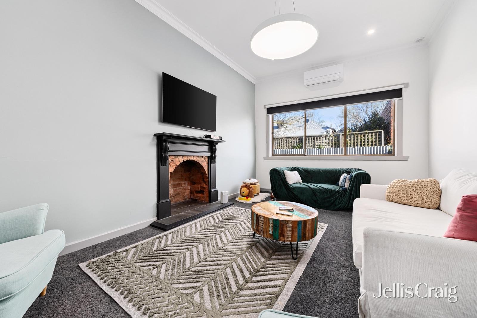 202 Lyons Street North, Ballarat Central image 3