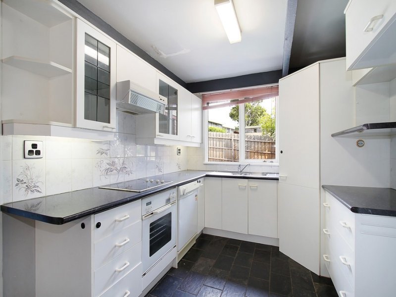 202 Manchester Road, Mooroolbark image 2