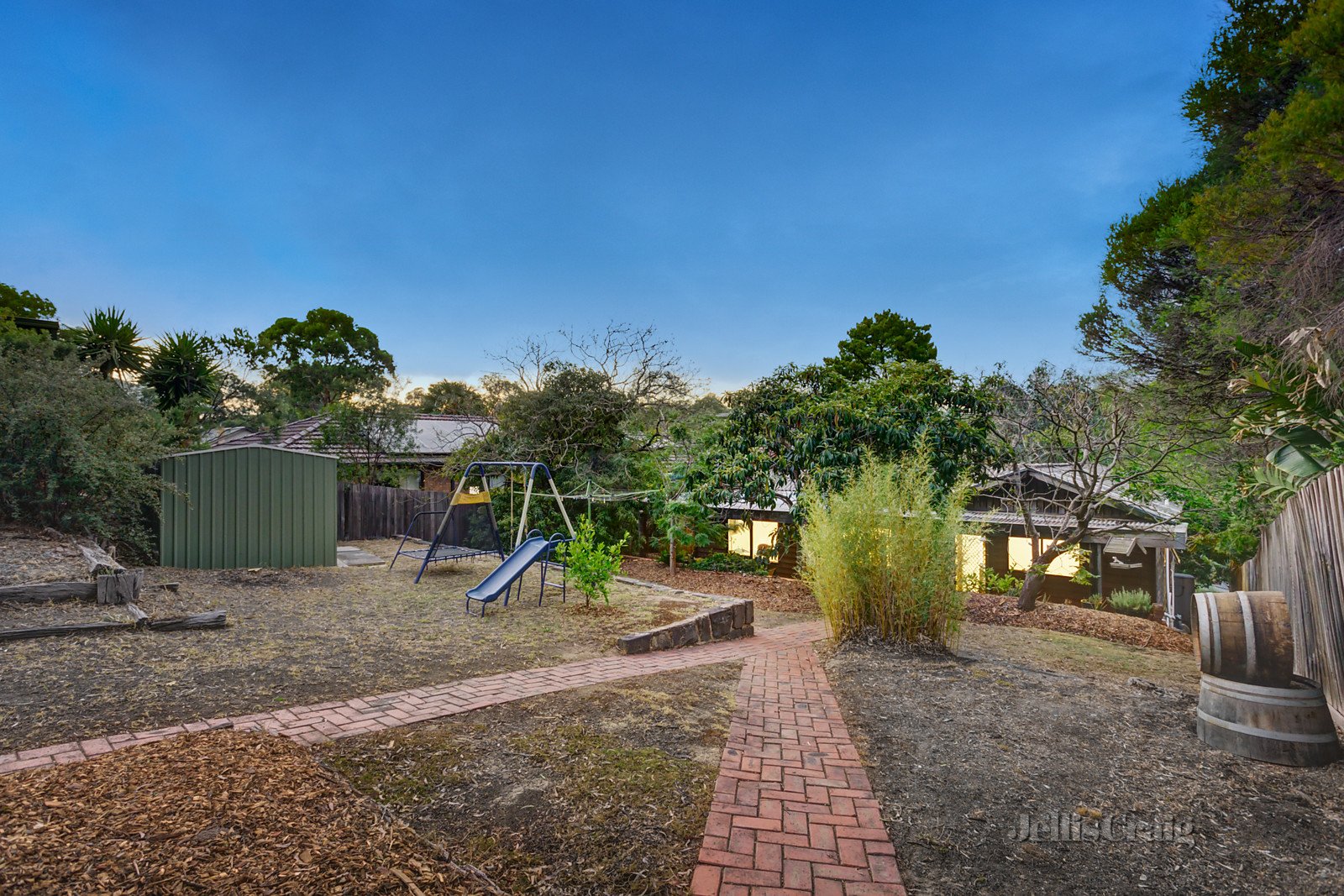 202 Rattray Road, Montmorency image 11