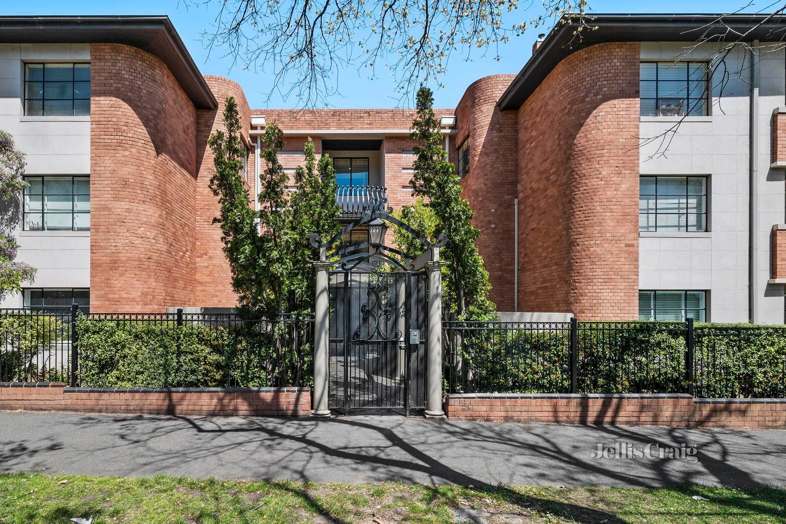 20/205 Flemington Road, North Melbourne image 1