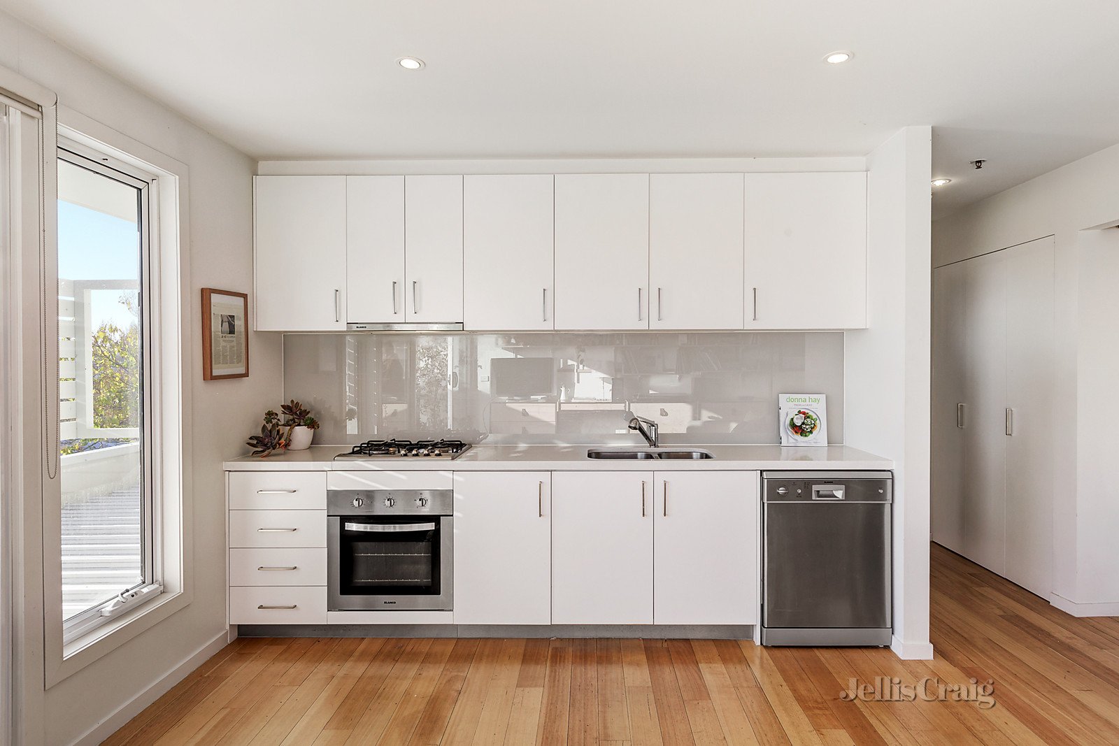 202/10 Charles Street, Brunswick image 3