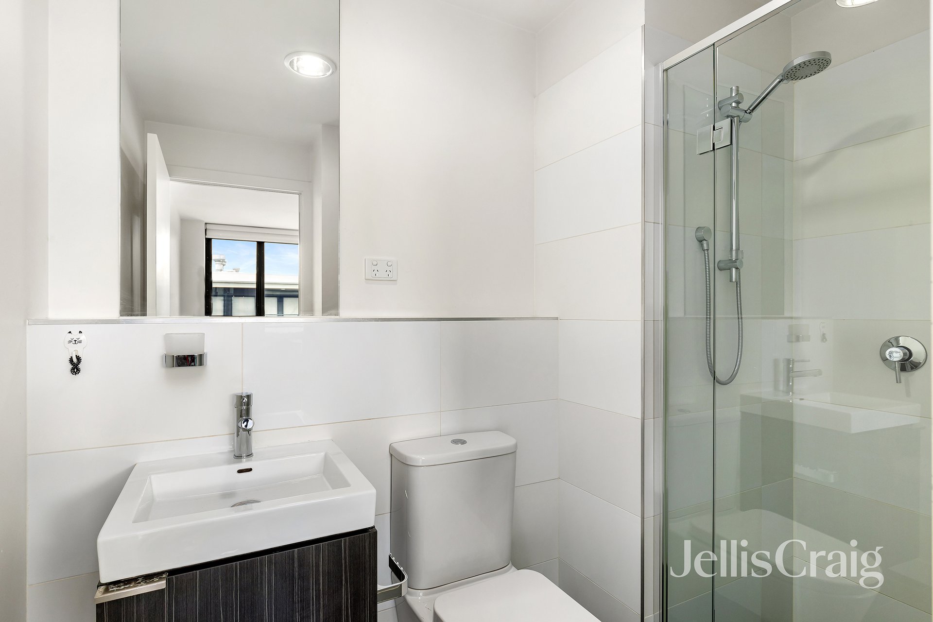 202/11 Copernicus Crescent, Bundoora image 8