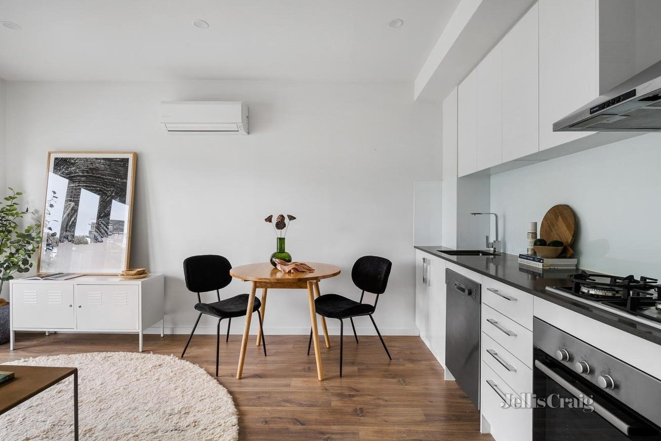 202/120 Gipps Street, Abbotsford image 4