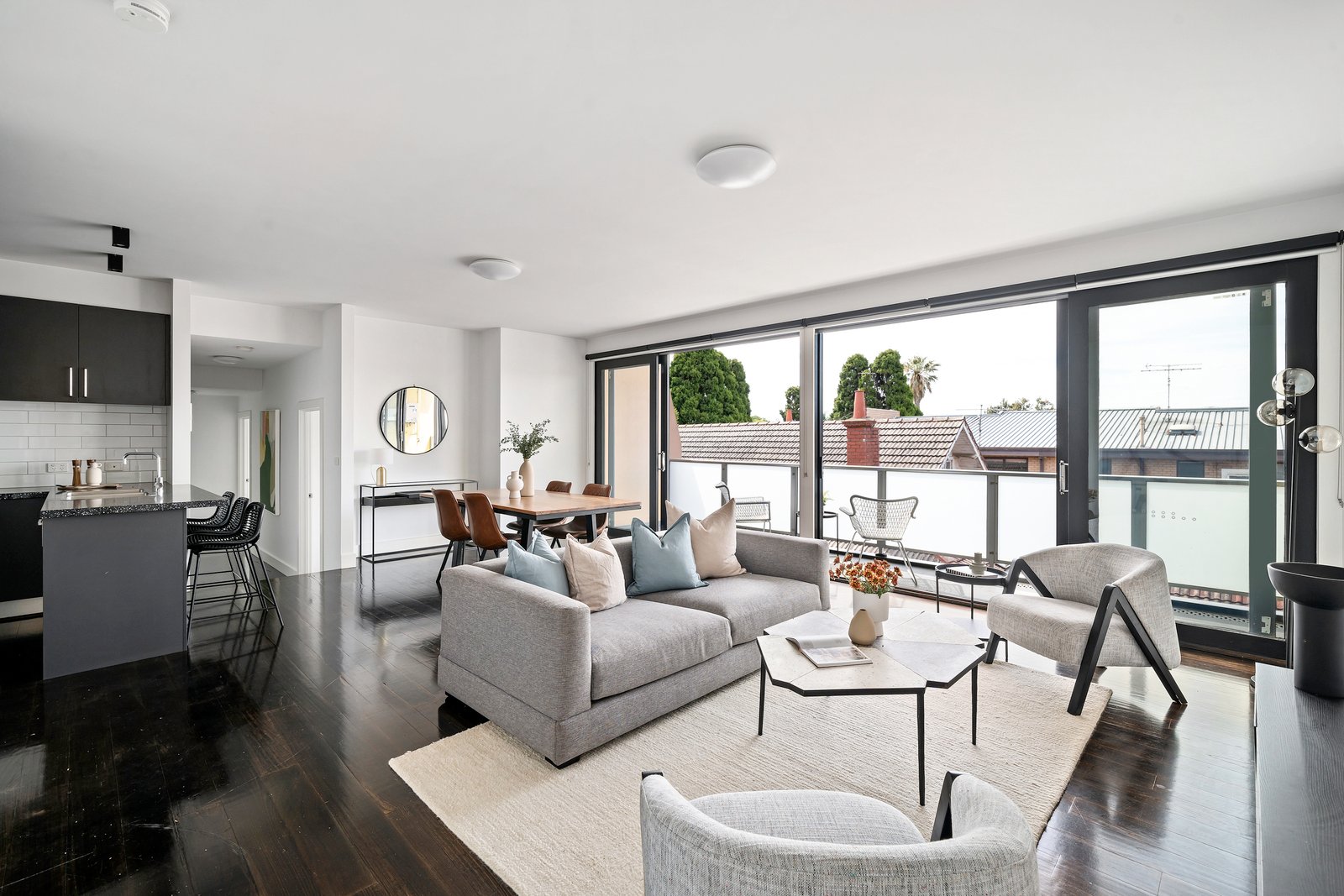 Property Gallery - Main Image