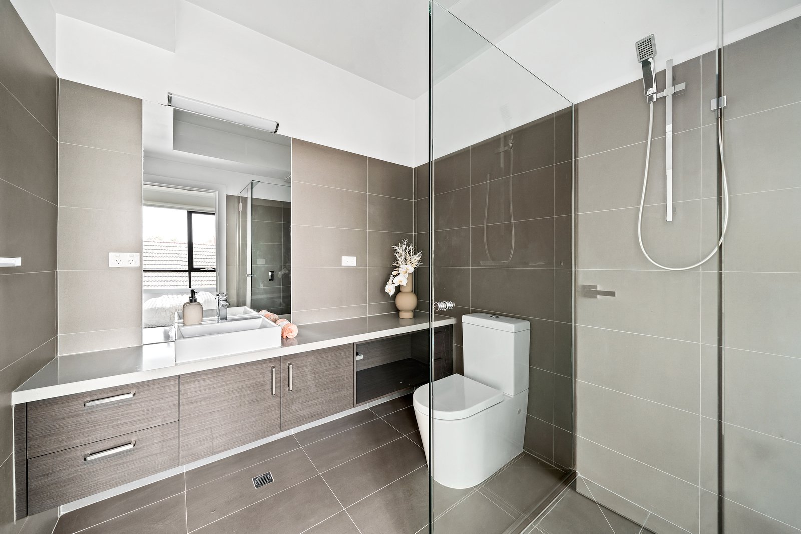 Property Gallery Thumbnail 7