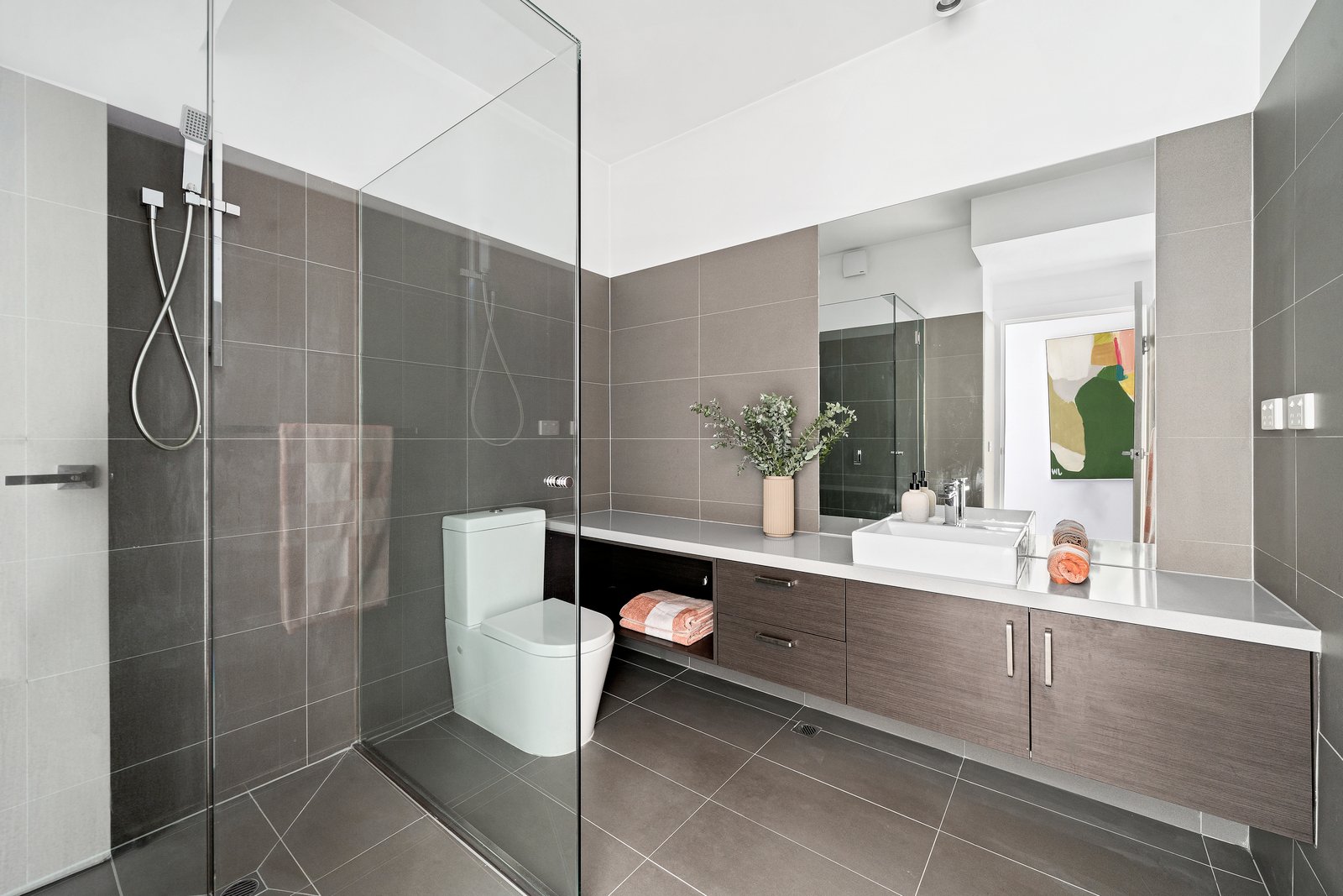 Property Gallery Thumbnail 9