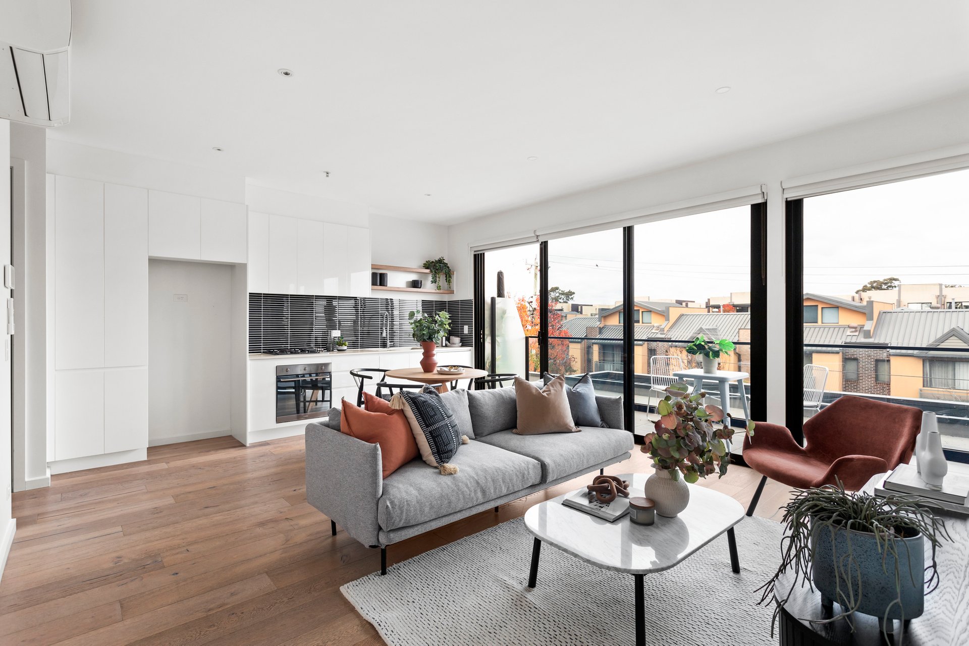 Property Gallery - Main Image