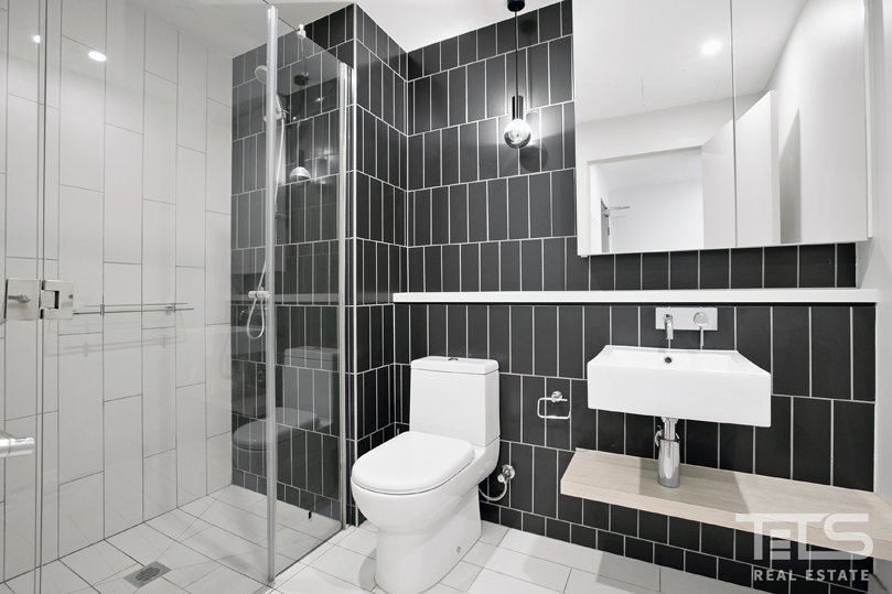 202/160 Hotham Street, St&nbsp;Kilda&nbsp;East image 4