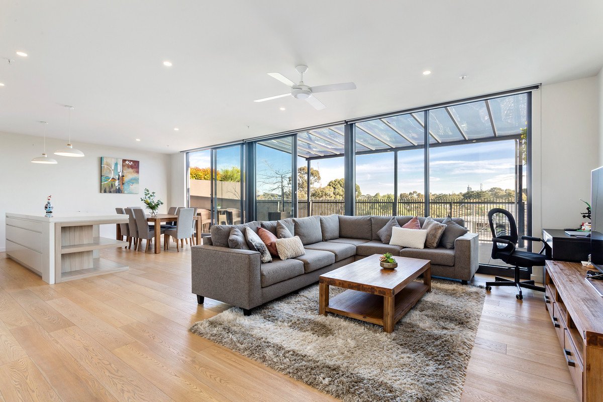 202/160 Power Street, Hawthorn image 2