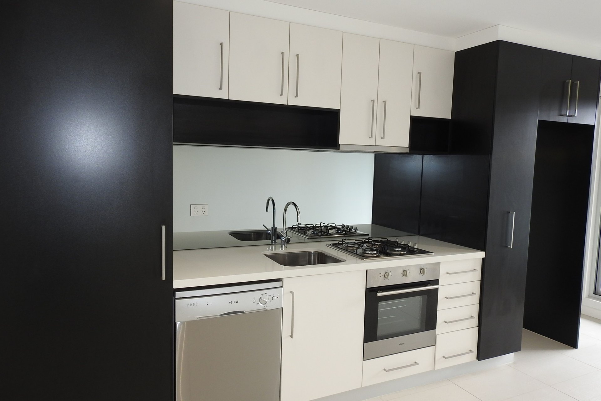 202/174 Riversdale Road, Hawthorn image 3