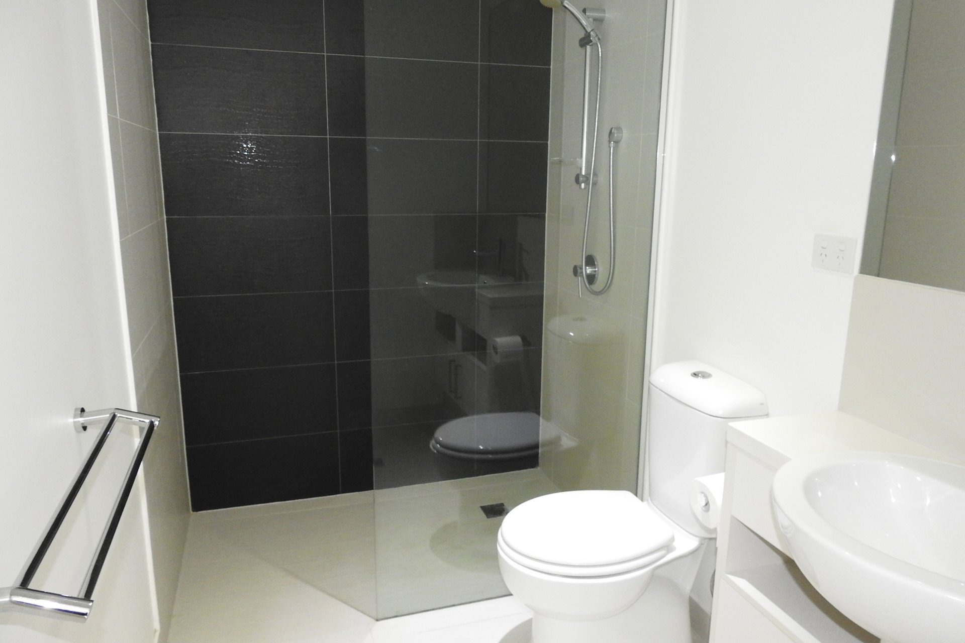 202/174 Riversdale Road, Hawthorn image 5