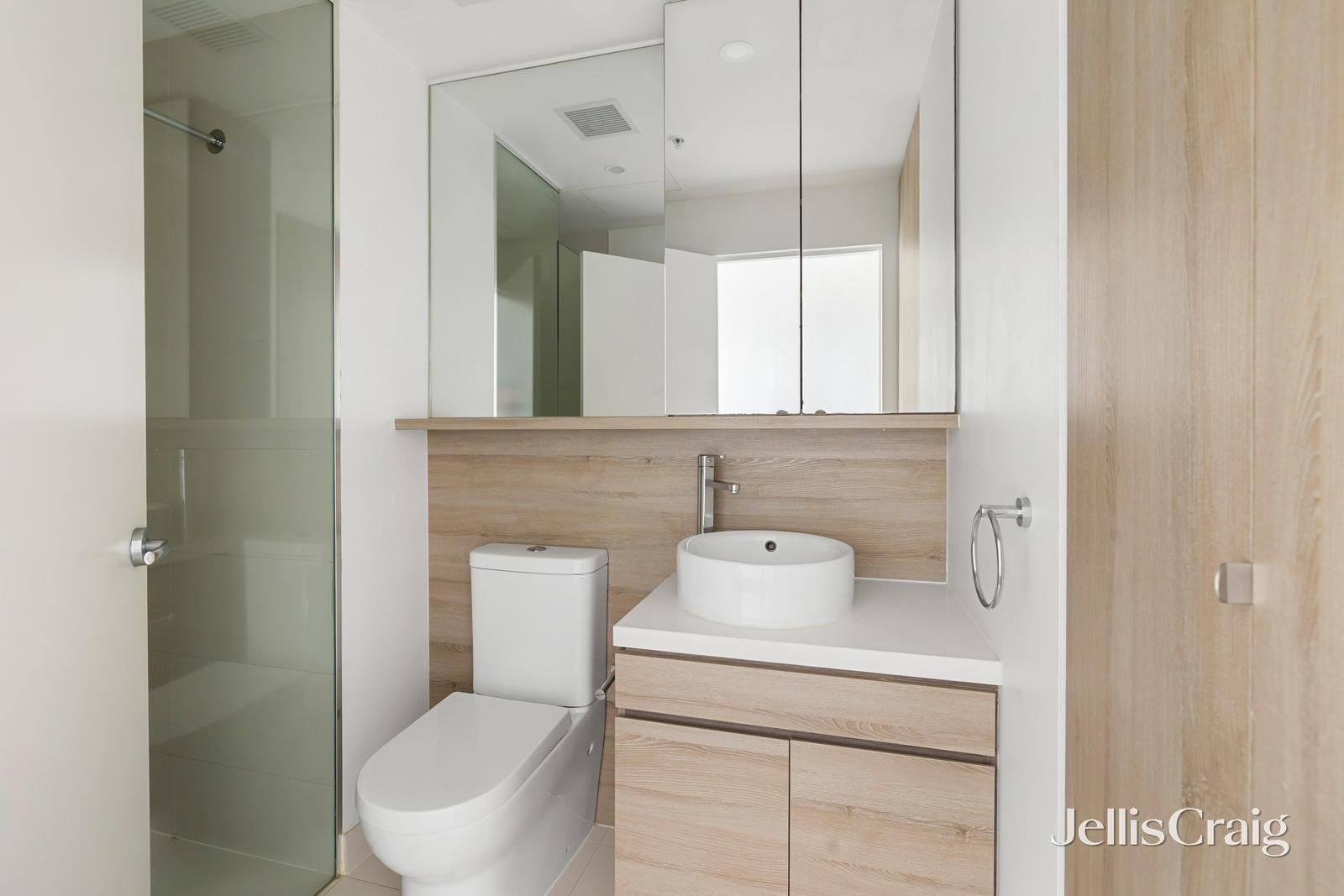 202/19-25 Nott Street, Port Melbourne image 3