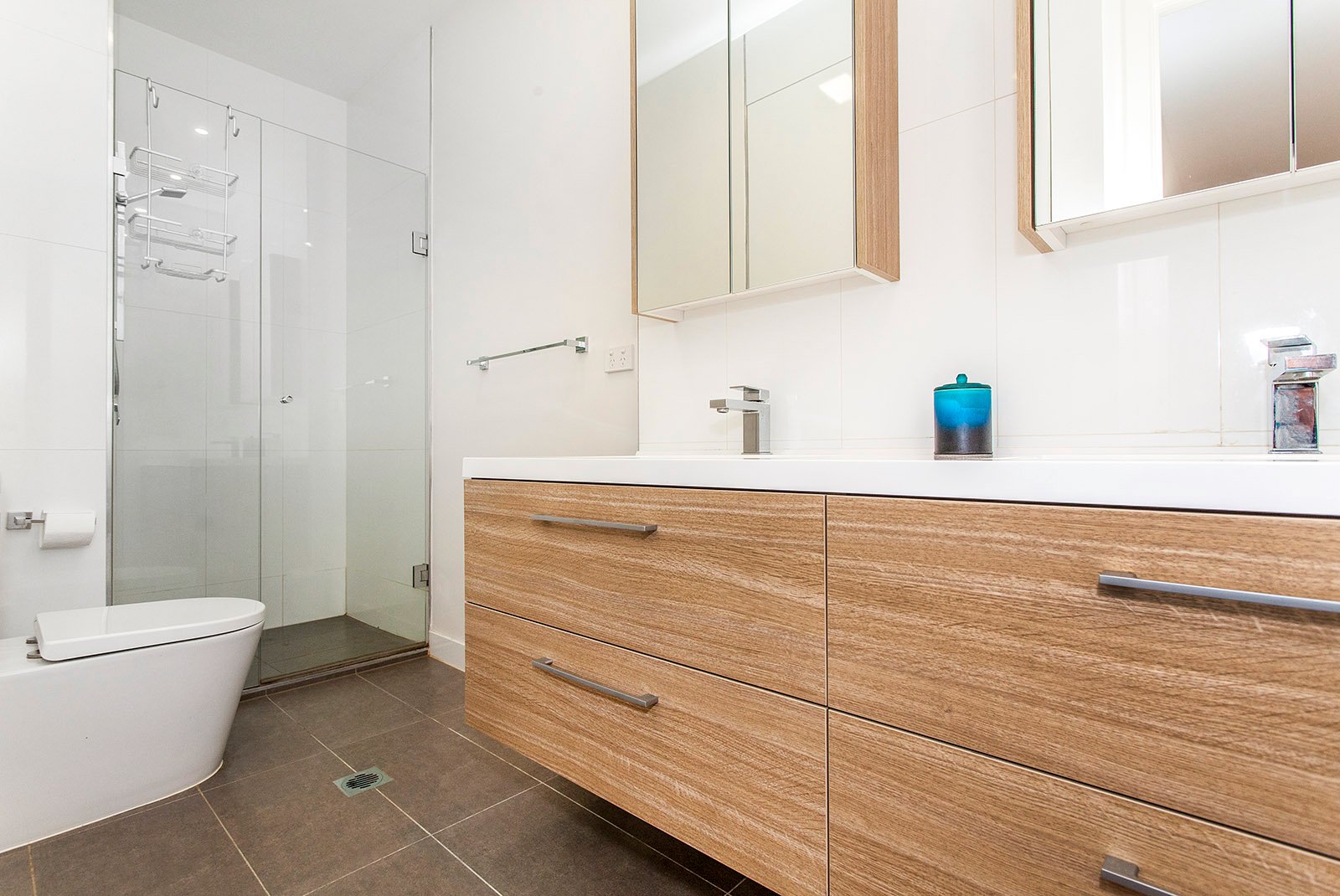 Property Gallery Thumbnail 6