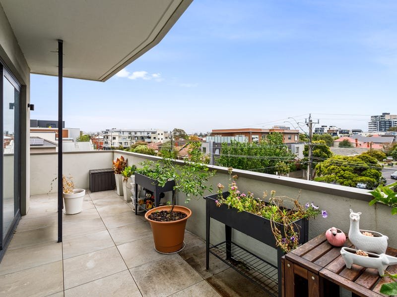 Property Gallery Thumbnail 3