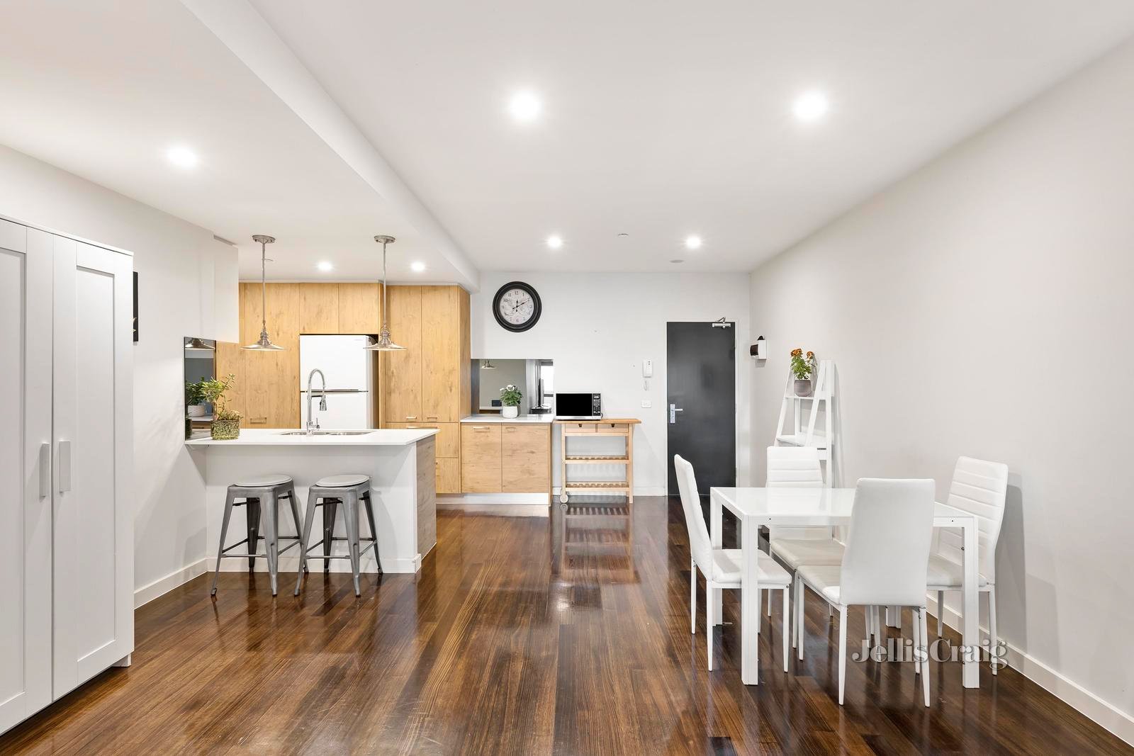 202/211 Mount Dandenong Road, Croydon image 4